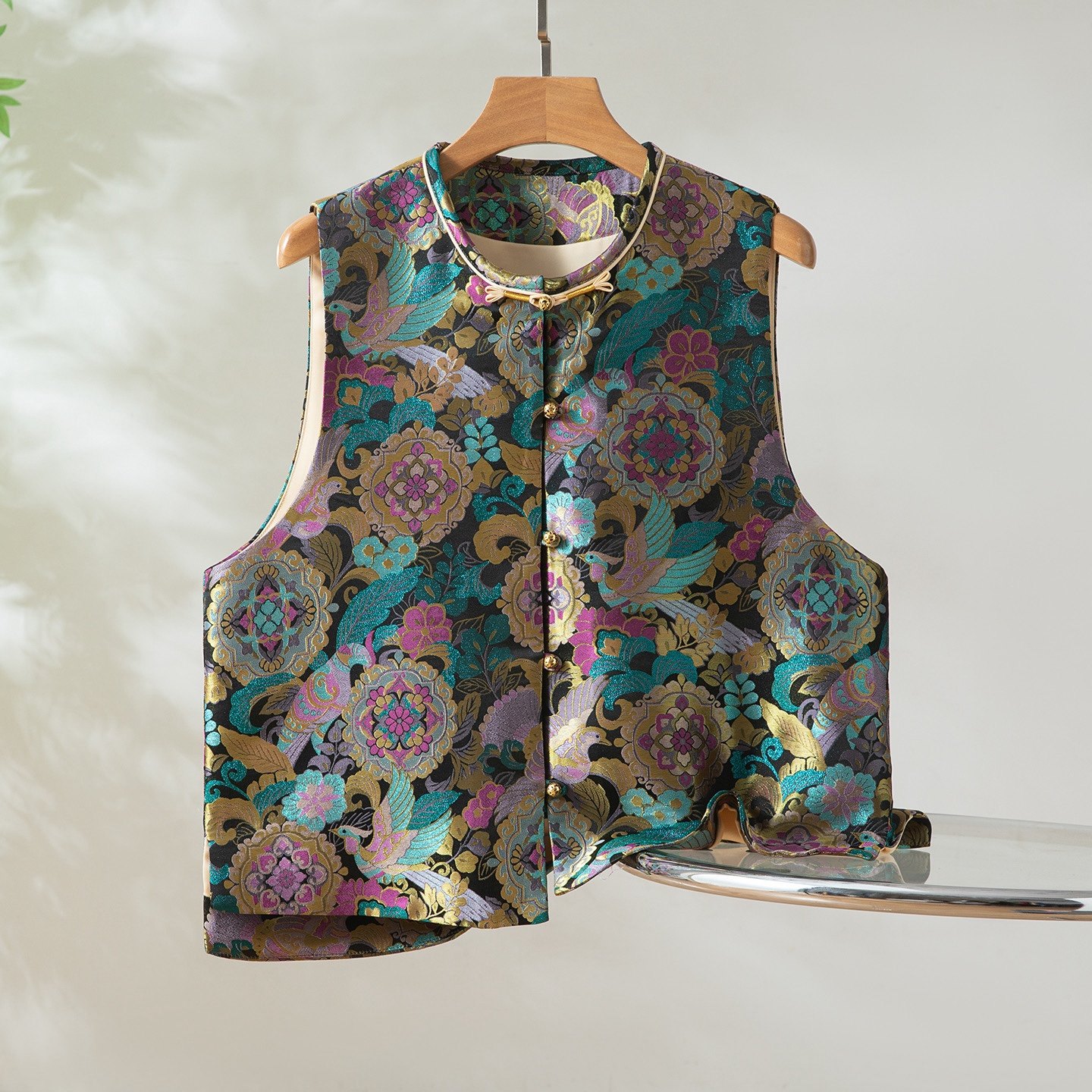 花鸟团花真丝桑蚕丝珐琅锦对襟马甲圆领新中式国风女背心外穿上衣,女装/女士精品,马夹,淘宝优惠券,粉丝福利购,淘宝优惠卷