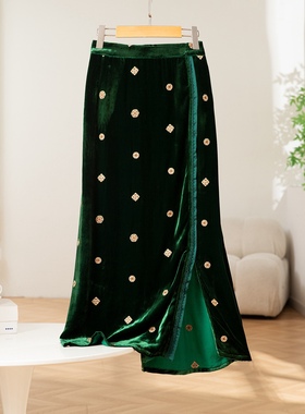 新款桑蚕丝丝绒刺绣宝相花墨绿色半身裙新中式国风女半身裙一步裙