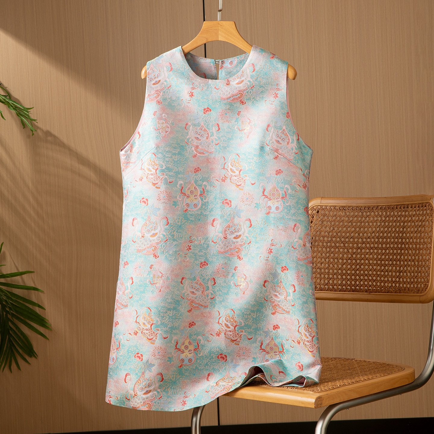 奢华大气葫芦醒狮桑蚕丝宋锦新中式外穿马甲裙圆领无袖背心连衣裙