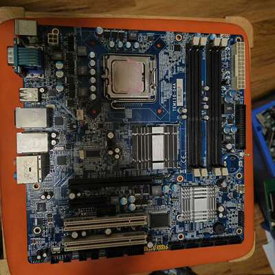 议价-工控机主板  型号:TEM110-04A 带E8400处理器