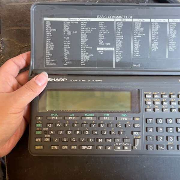 全新/二手，议价-夏普便捷式可编程计算机电脑，型号PC-E5