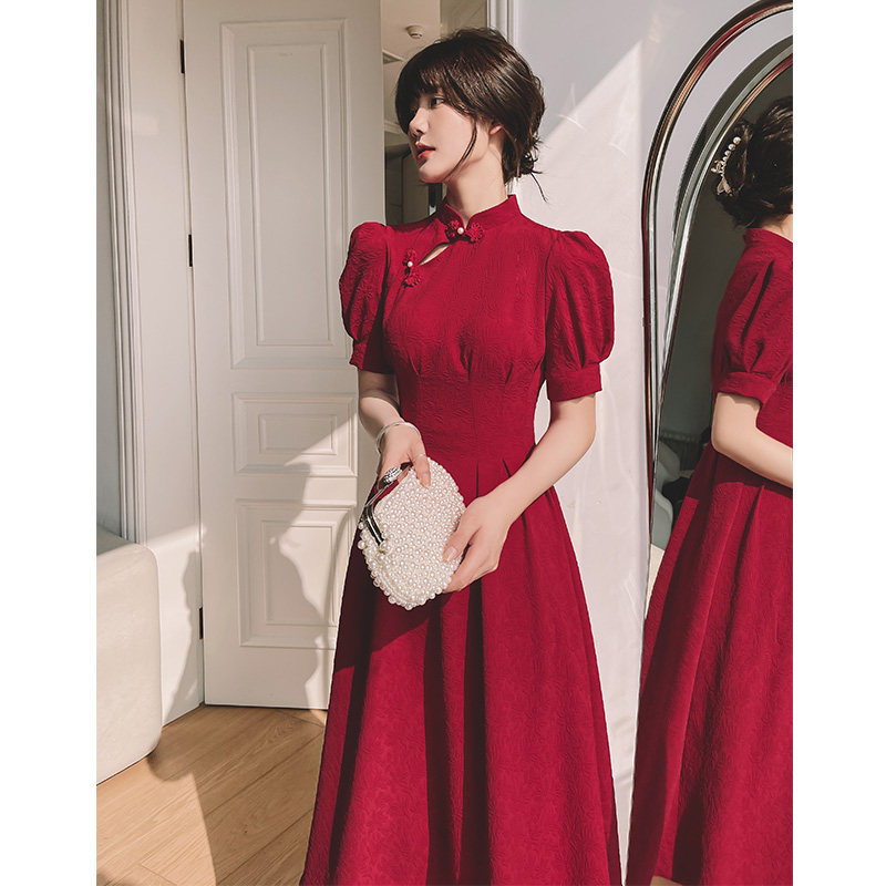 中式旗袍敬酒服新娘2022新款酒红色回门订婚礼服连衣裙平时可穿女