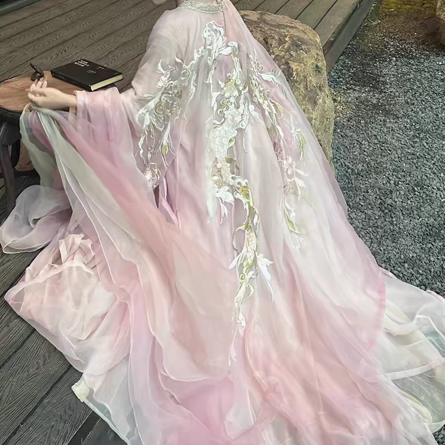 涂七七汉服女唐制齐胸襦裙图片