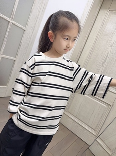 胸前logo偶有几件无 正 条纹T恤 妹妹穿了130 随机发