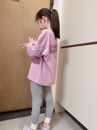 Sp长袖（100棉，正品！看着不起眼，上身老有感觉了！妹妹留130）