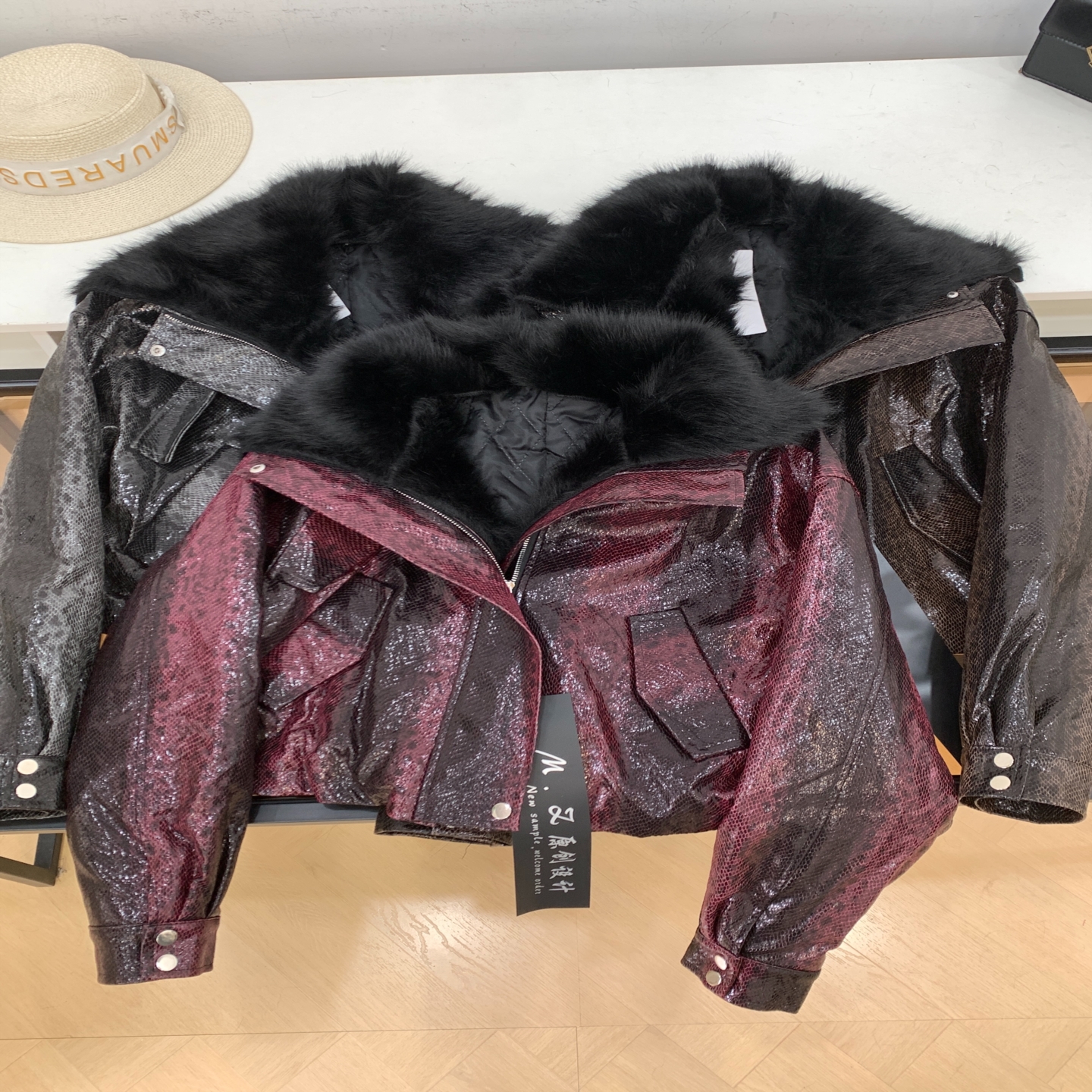 重磅保暖时尚PU材质上衣女设计感毛毛拼接外套K#2