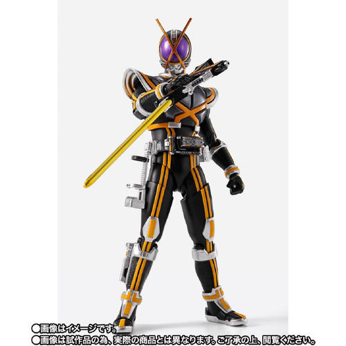 万代真骨雕假面骑士凯撒手办