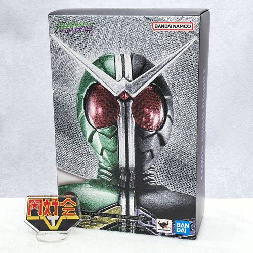 假面骑士W真骨雕手办