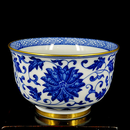景德镇仿古青花缠枝莲茶杯