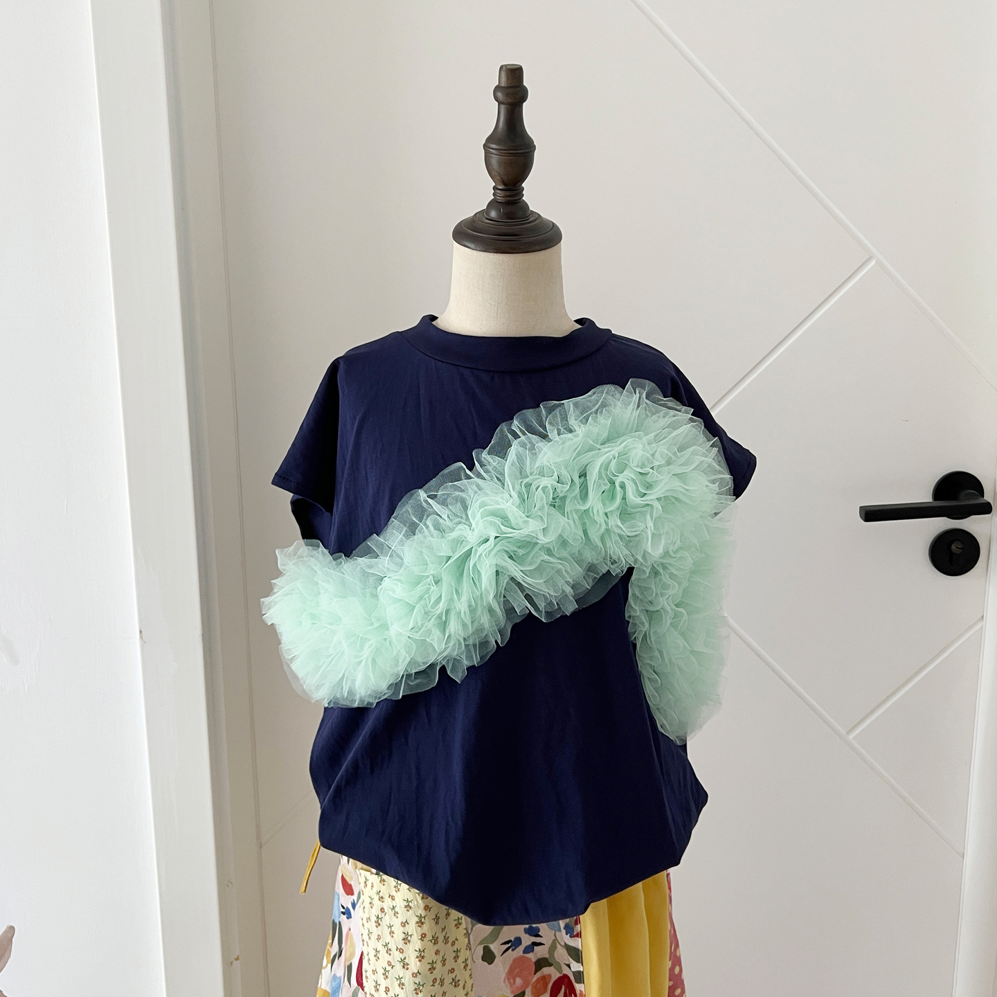 宽松落肩儿童不规则撞色网纱T恤