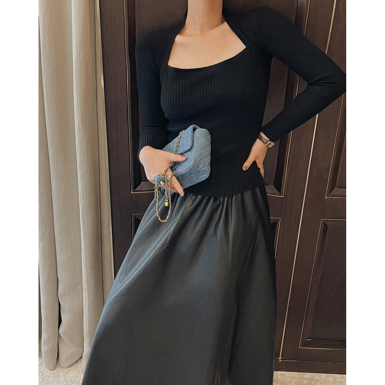 8月22号针织衫一字领套头