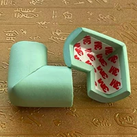 10 светло -зеленых кусоч