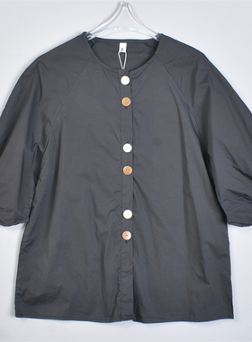 日韩休闲套头衬衫女5.13L82747显瘦直筒夏单排大纽扣纯色半袖上衣