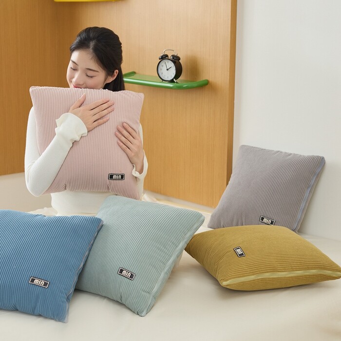 简约时尚高级感抱枕被子两用办公室午休汽车载靠枕二合一空调夏被