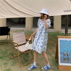 Real shooting of new niche French retro floral dress in spring and summer