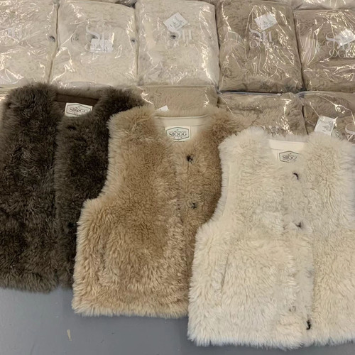 冬上新韩系毛毛保暖马甲(不内搭)MA26C437