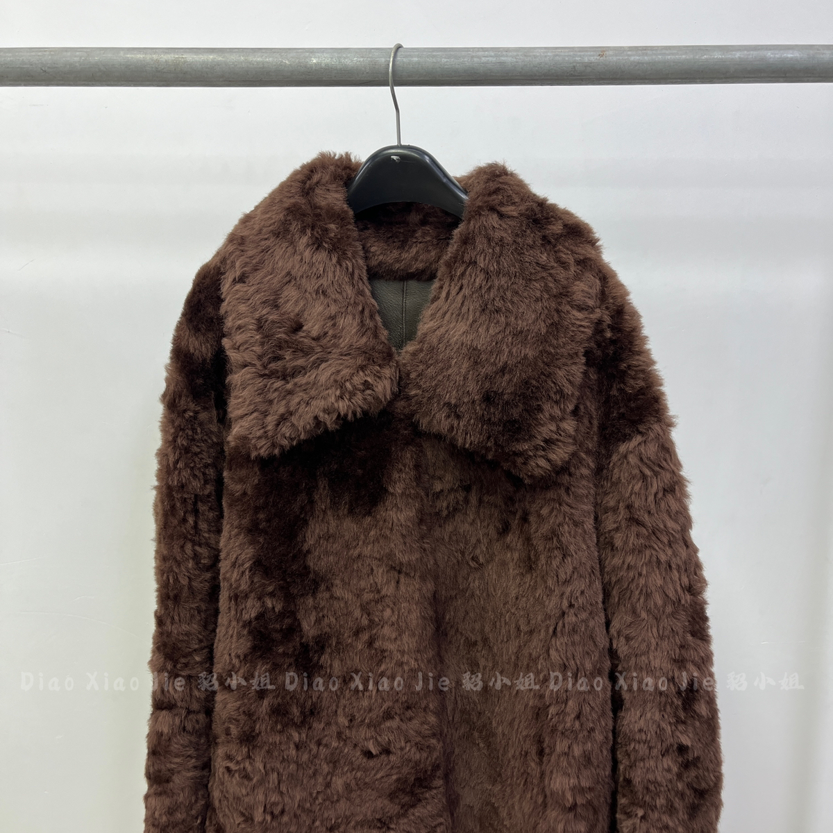 静茹尚大牌简约休闲减龄保暖皮毛一体外套DXJSQ022569