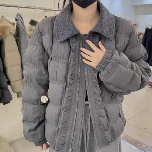 静茹小众设计冬上新轻奢风翻领绗缝保暖羽绒服外套92229J5