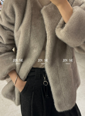 静茹冬上新氛围感毛绒宽松短外套25829