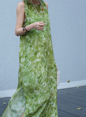 静茹身形自带松弛感清爽减龄无袖侧开衩真丝连衣裙YS366-G322