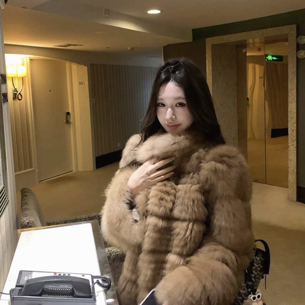 静茹毛保暖皮草外套（含100狐狸毛）(气质网红名媛爆款)YE28