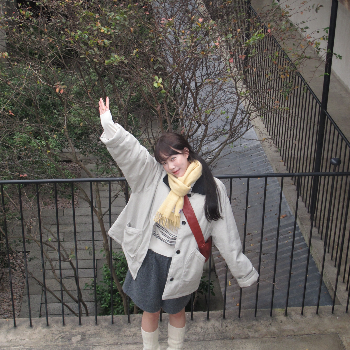 静茹撞色毛呢领外套羽绒服羽绒服(含90白鸭绒)AW530103