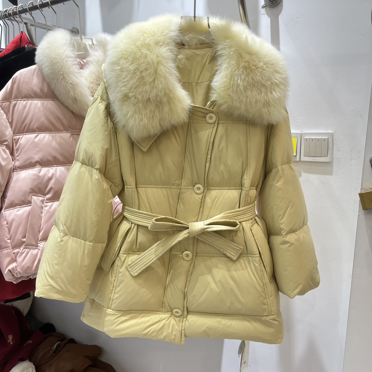 静茹计感加厚气质保暖羽绒服外套(配腰带,真狐狸毛领可拆卸)SY-2,女装/女士精品,羽绒服,淘宝优惠券,粉丝福利购,淘宝优惠卷