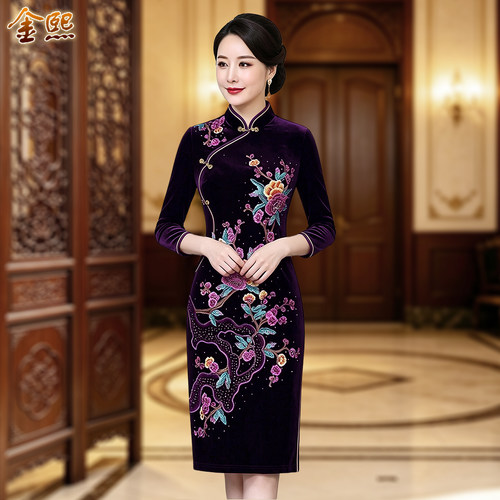 复古刺绣金丝绒妈妈装旗袍喜宴
