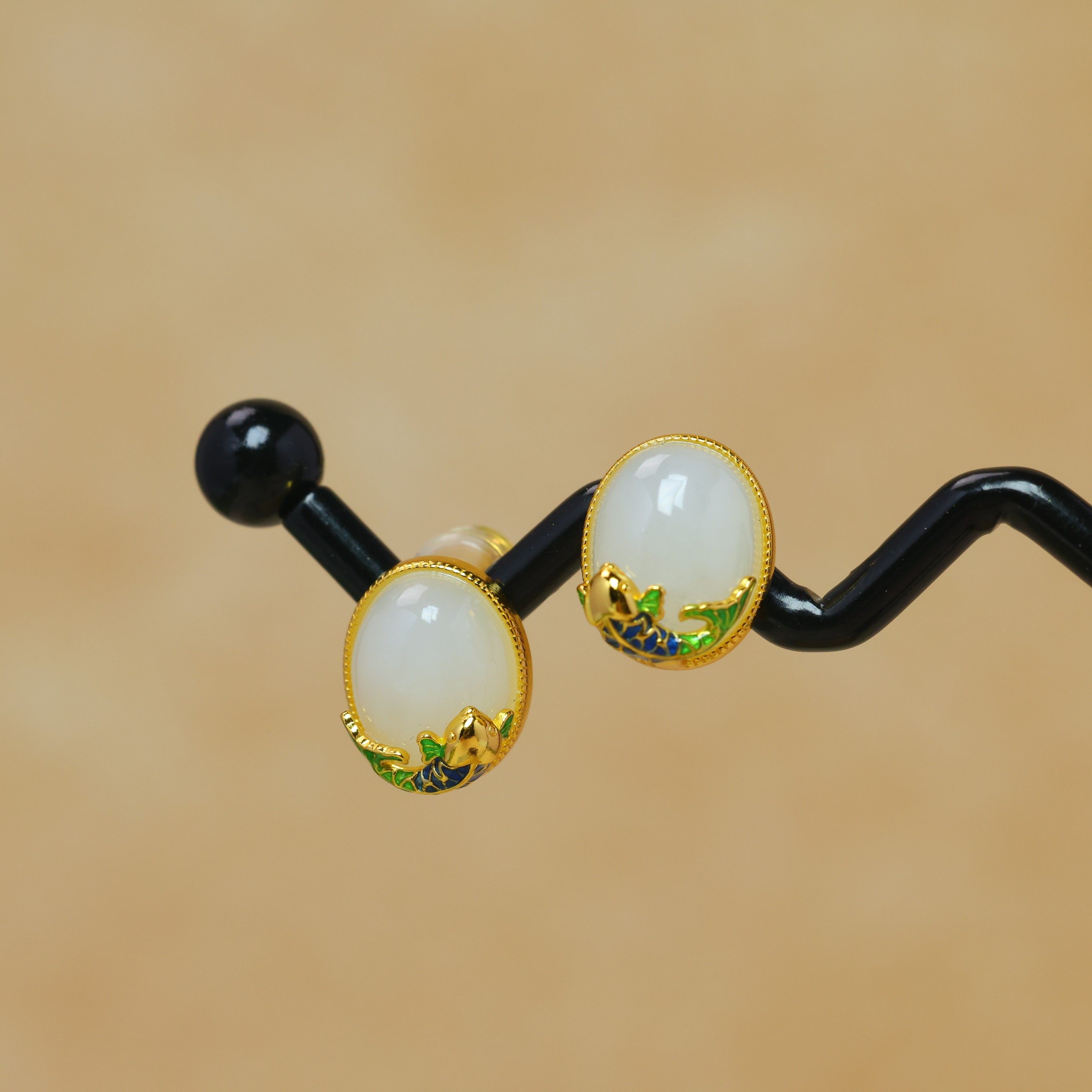 925银天然和田玉羊脂白玉轻奢简约珐琅年年有鱼玉石耳钉耳环耳饰,珠宝/钻石/翡翠,耳饰,淘宝优惠券,粉丝福利购,淘宝优惠卷