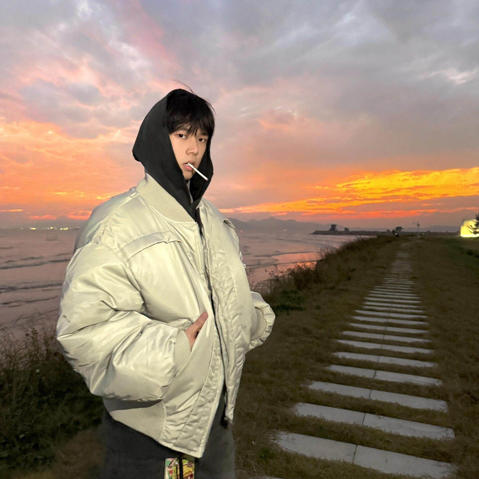 韩国 解构夹克飞行棉服cleanfit短宽弧形保暖翻领棉服夹克外套男