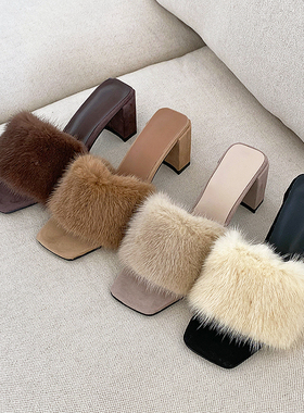 现货水之心毛毛拖鞋女东大门网红2025新款舒适貂毛粗高跟一字拖鞋