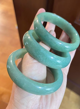 亏出包邮 放了十几年了 纯天然东陵菱玉手镯正装宽版镯子