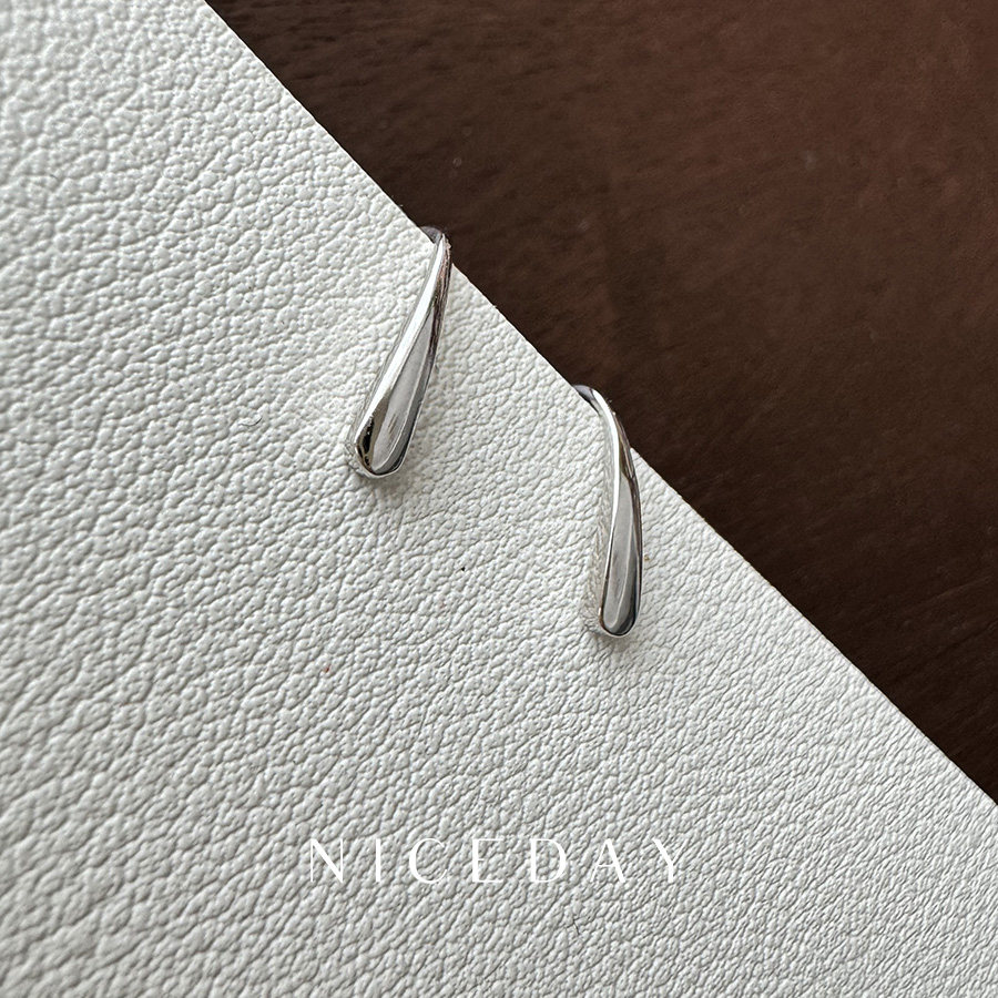 Niceday耳饰S999足银鲁伯特之泪小众冷淡风养耳洞百搭耳钉