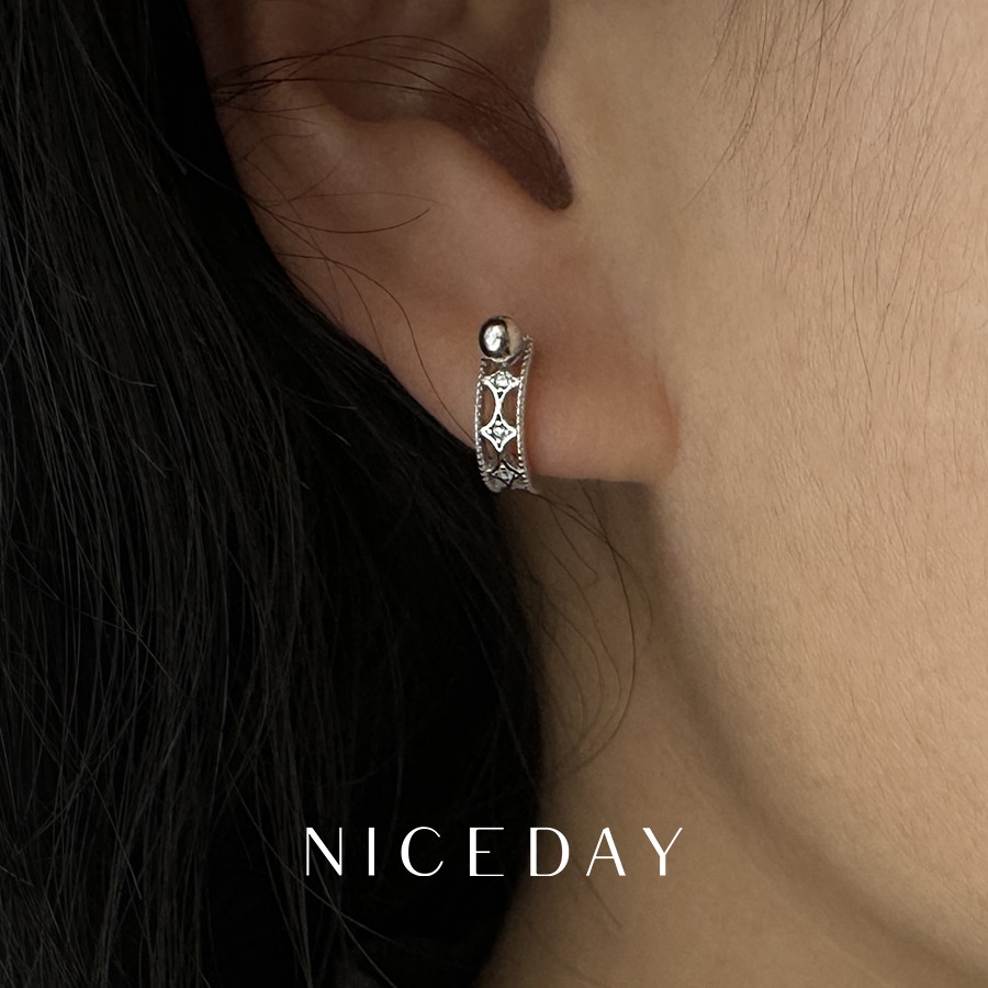 Niceday耳饰S999足银四芒星耳骨钉女耳环耳扣螺丝拧扣养耳洞百搭