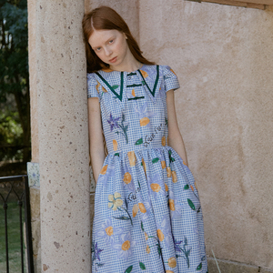 XUNRUO熏若 设计师品牌格子裙 2025春上新淡蓝水果花卉翻领连衣裙