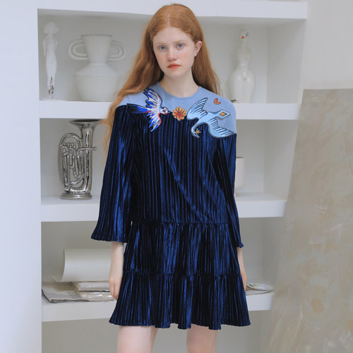 飞鸟与花丝绒连衣裙艺术家联名款