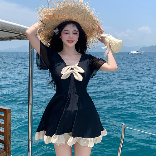 泳衣女大码新款微胖女孩连体遮肉
