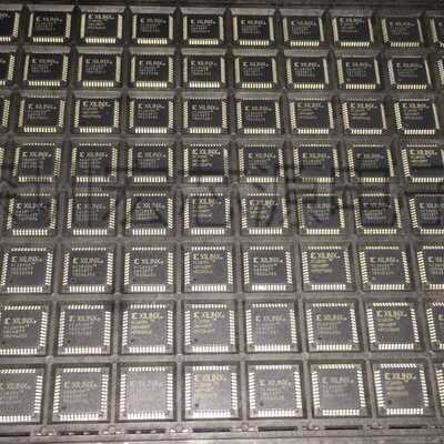 XC18V04VQ44全新原装正品