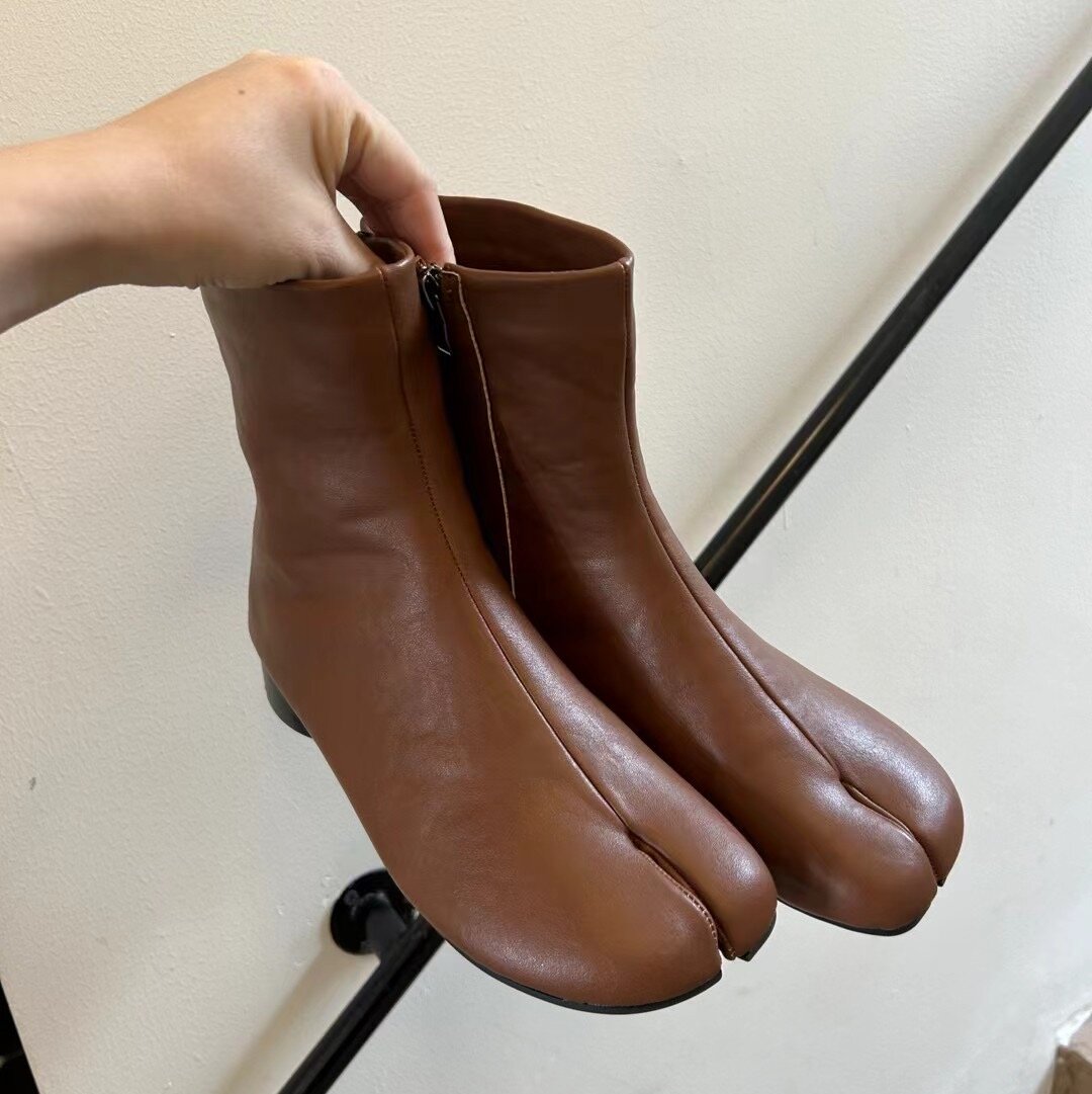 笑笑同款分趾短靴复古粗跟