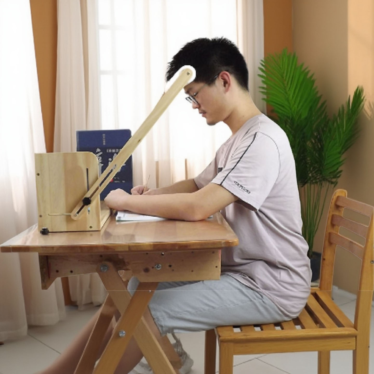 防近视写字护栏防低头坐姿矫正器