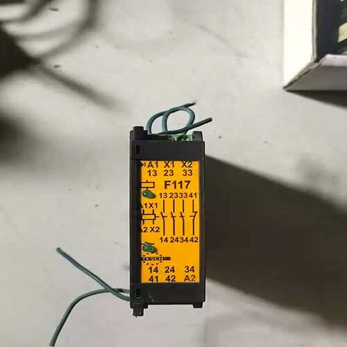 议价TESCH 安全控制器F117X01安全继电器24 V适用