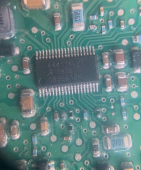 A4411KLVT 岚图方向机助力电脑板电源管理电路可调式稳压器IC芯片