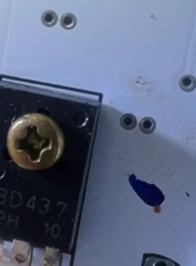 BD437 五菱宏光s荣光S宝骏560 730汽车仪表NPN晶体三极管TO126