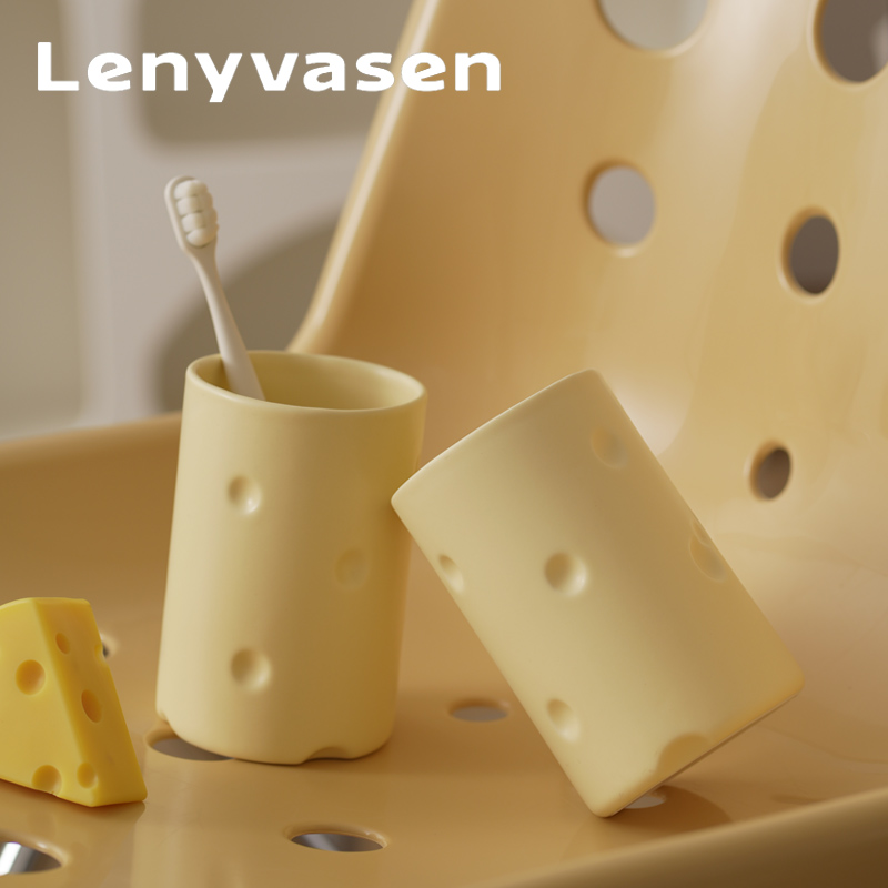 LENYVASEN 漱口杯情侣高颜值刷牙洗漱杯子家用刷牙杯牙缸牙具套装