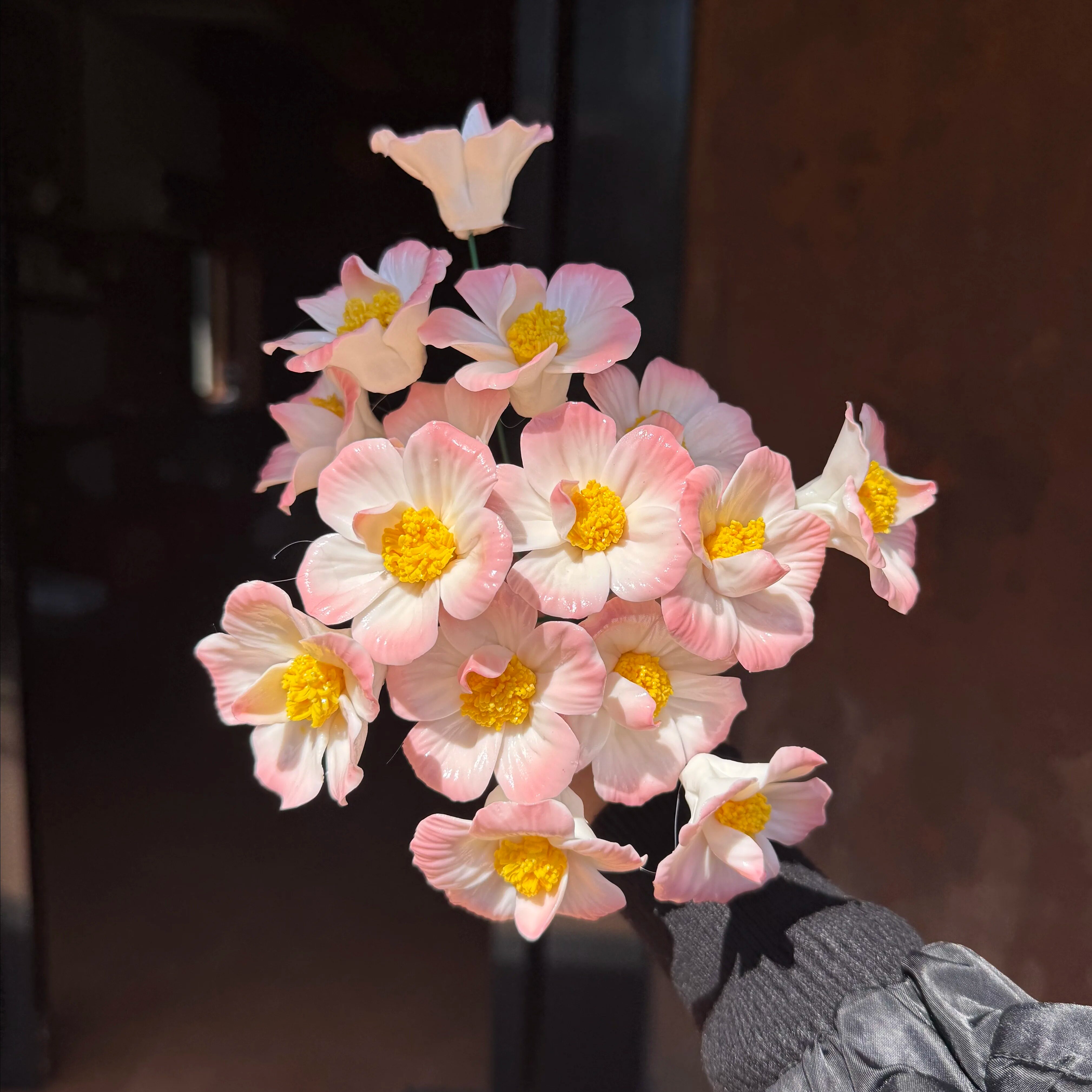 精致仿真陶瓷花海棠花束装饰永生百合花客厅餐桌摆件节日乔迁送礼