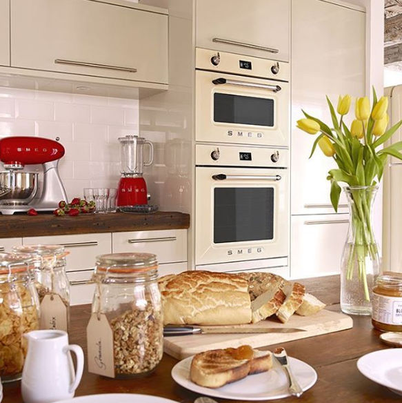 【特价现货】意大利进口smeg斯麦格 sf4920家用微烤一体机嵌入式