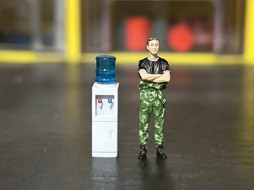 EZ 1/64饮水机模型 微缩场景摆件配件 水桶模型