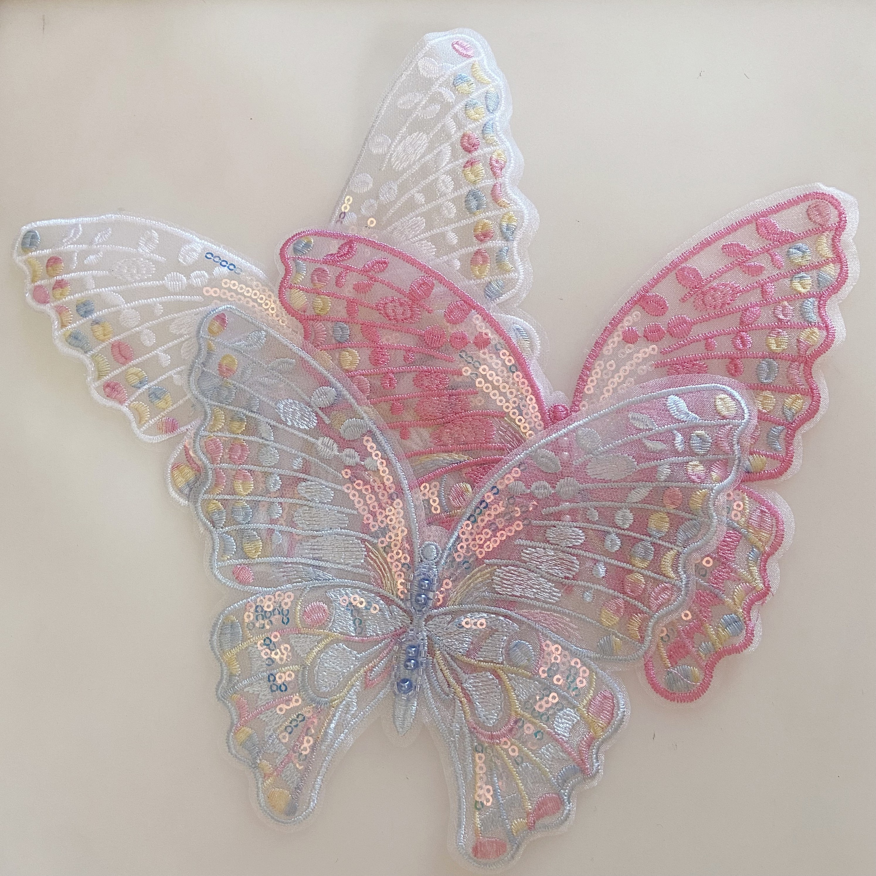 古风欧根纱刺绣蝴蝶无胶布贴