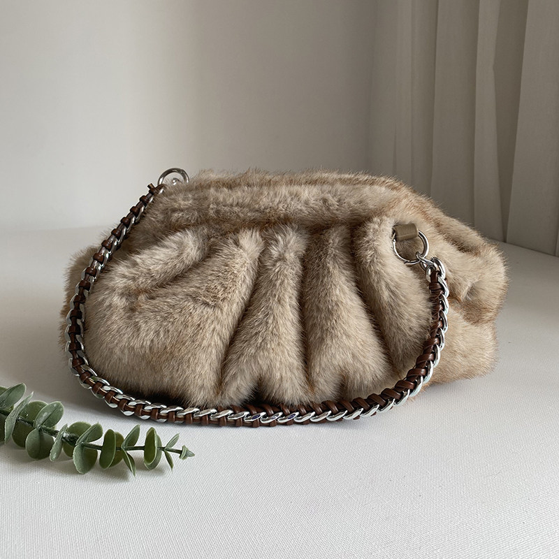 不掉毛加厚仿貂毛褶皱云朵毛毛包女秋冬复古风腋下单肩包链条女包,箱包皮具/热销女包/男包,腋下包,淘宝优惠券,粉丝福利购,淘宝优惠卷