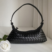 ins潮韩国手工编织腋下包月芽包软皮单肩可调节女小包法棍包菱格